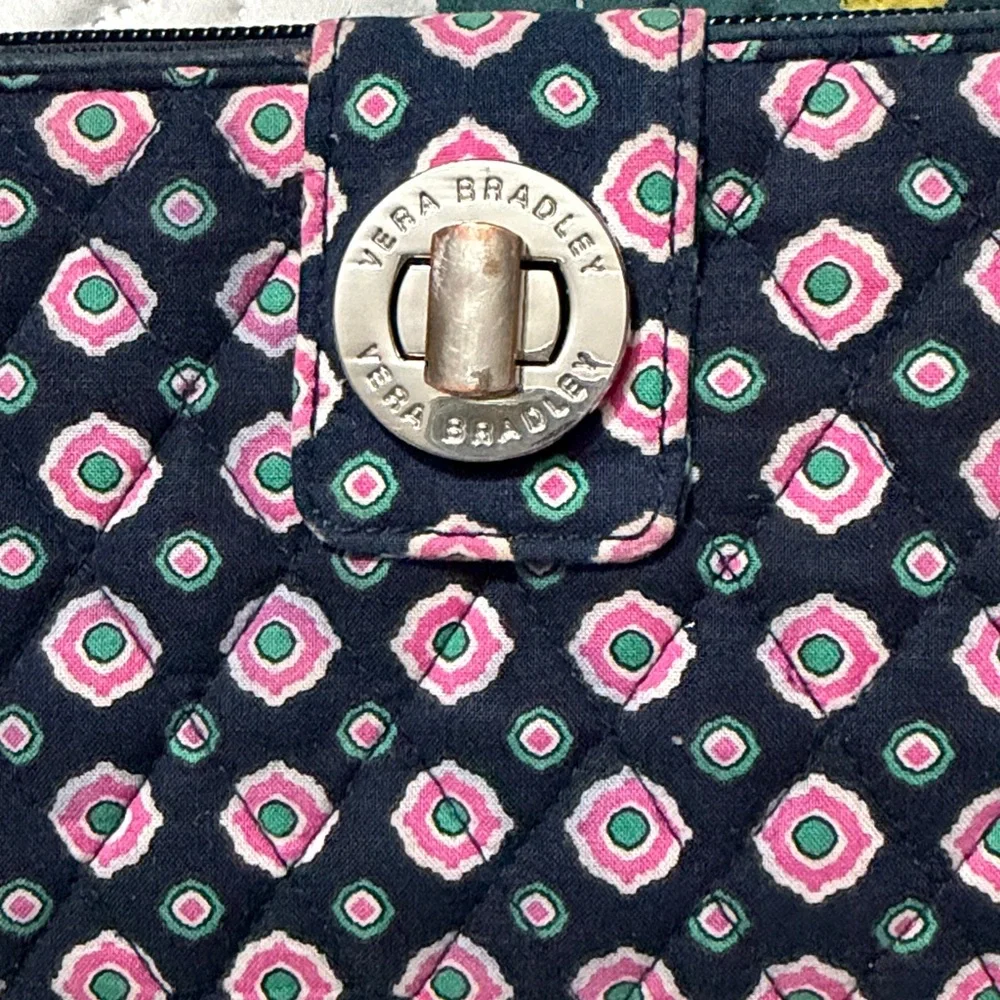 Vera‎ Bradley Pink and Navy Patterned Wallet - Picture 2 of 5